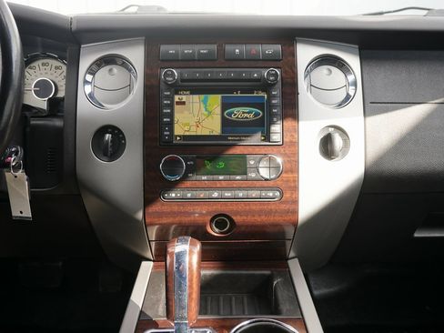 Used 2010 Ford Expedition EL Limited image 28