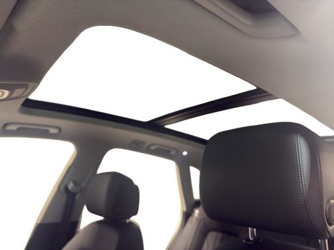 Used 2018 Audi Q5 2.0T Premium Plus w/ Premium Plus Package image 16