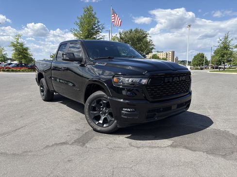 Certified 2025 RAM 1500 Big Horn AWD/4WD image 2