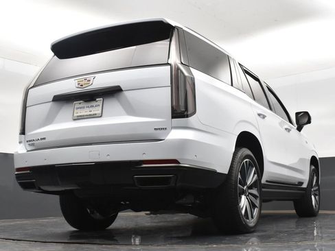 Used 2026 Cadillac Escalade Sport w/ Touring Package AWD/4WD image 21