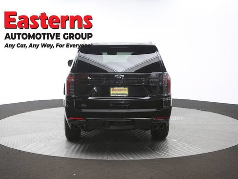 Used 2025 Chevrolet Suburban Z71 AWD/4WD image 42