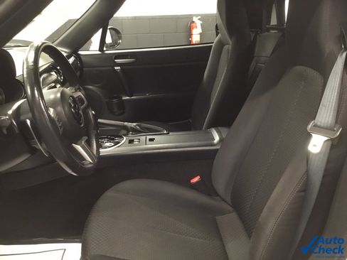 Used 2006 MAZDA MX-5 Miata Touring image 34