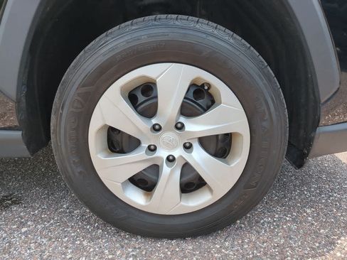 Certified 2024 Toyota RAV4 LE AWD/4WD image 11