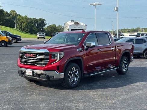 Used 2022 GMC Sierra 1500 SLT w/ SLT Premium Package AWD/4WD image 7