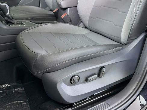 New 2026 Volkswagen Taos SE FWD image 20