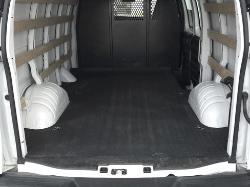 Used 2024 Chevrolet Express 2500 w/ Driver Convenience Package image 24