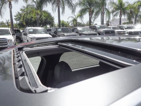 Used 2022 MAZDA CX-30 AWD 2.5 S w/ Premium Package image 27