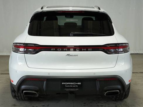 Certified 2025 Porsche Macan AWD/4WD image 12