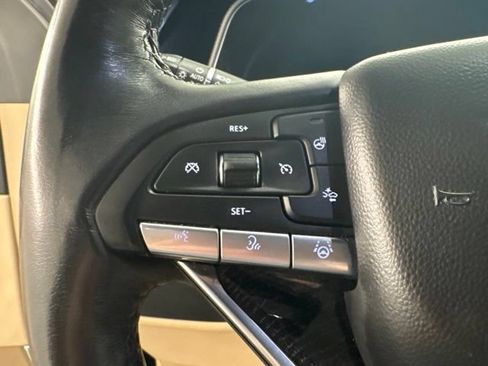 Used 2023 Cadillac Escalade Premium Luxury w/ LPO, Floor Liner Package AWD/4WD image 21
