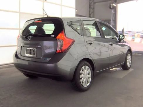 Used 2016 Nissan Versa Note SV FWD image 2