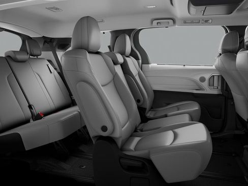 New 2026 Toyota Sienna XLE FWD image 51