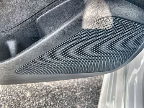 Used 2025 Toyota Corolla LE image 22