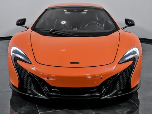 Used 2015 McLaren 650S Spider image 5