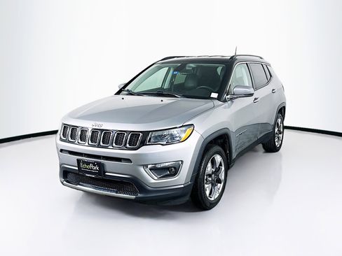 Used 2020 Jeep Compass Limited image 3