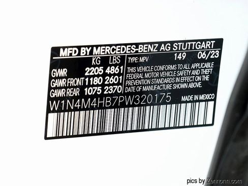 Used 2023 Mercedes-Benz GLB 250 4MATIC image 41