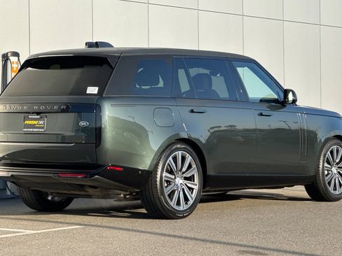 Used 2023 Land Rover Range Rover Long Wheelbase SE image 5