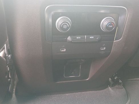 Used 2021 Chevrolet Tahoe LT image 21