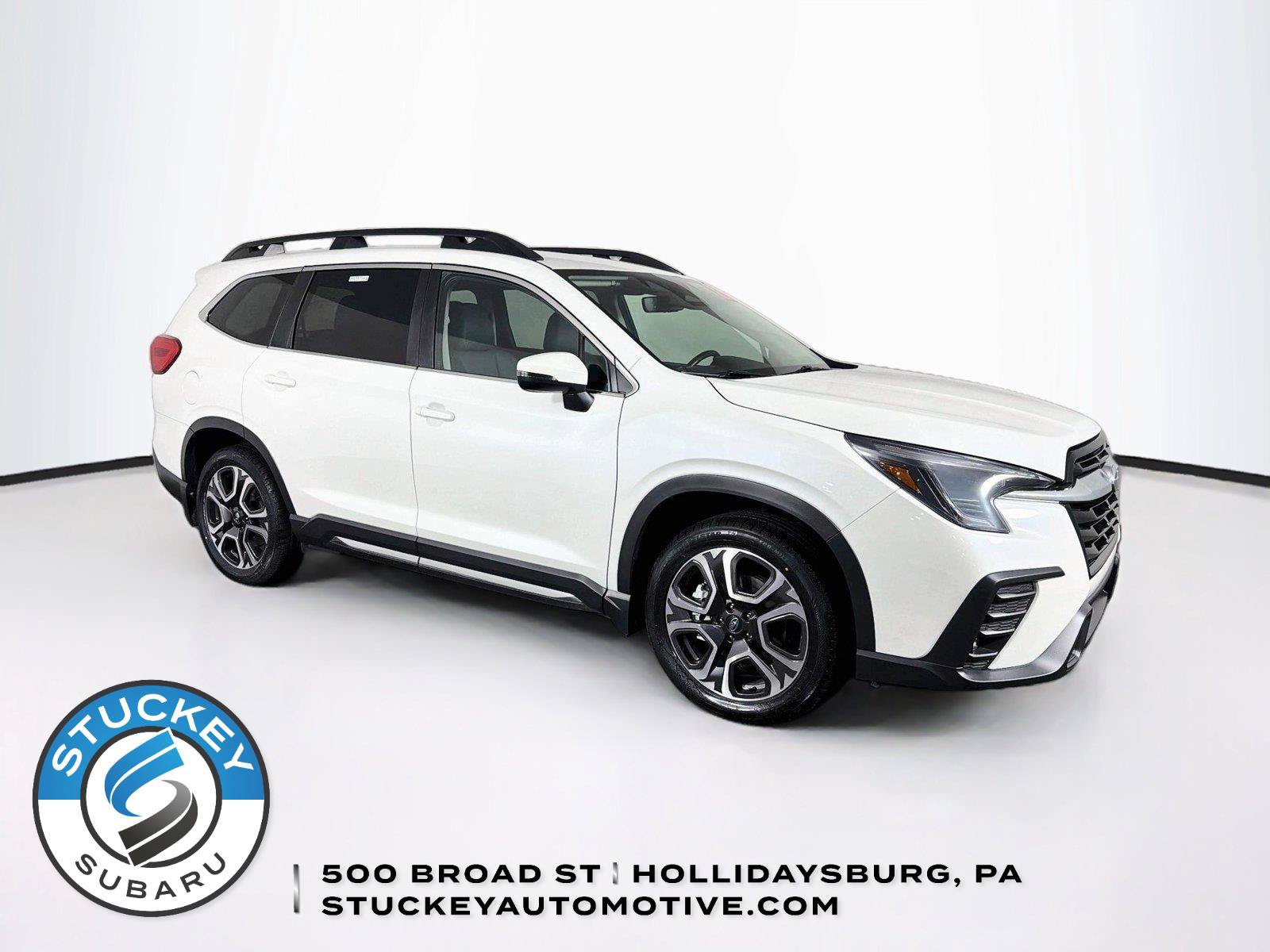 Used 2023 Subaru Ascent Limited AWD/4WD image 1