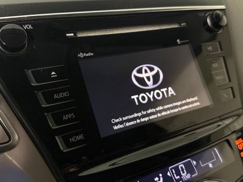 Used 2015 Toyota Prius V Four FWD image 18
