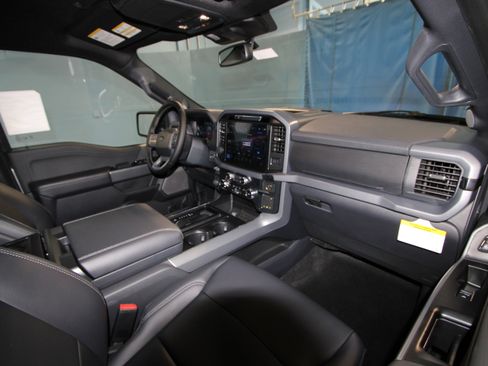 New 2025 Ford F150 XLT w/ Equipment Group 303A High image 21