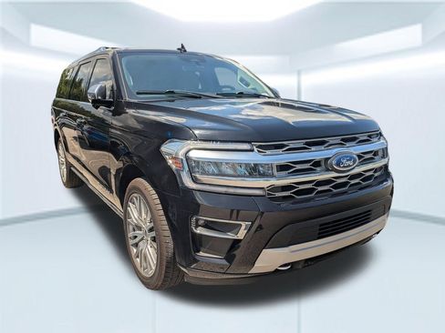 Used 2023 Ford Expedition Max Platinum AWD/4WD image 3