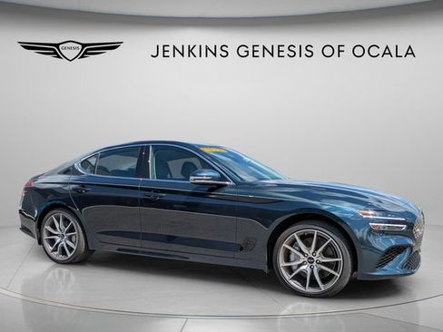 Used 2025 Genesis G70 2.5T image 10