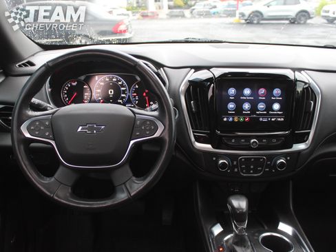 Used 2022 Chevrolet Traverse Premier w/ Redline Edition AWD/4WD image 14