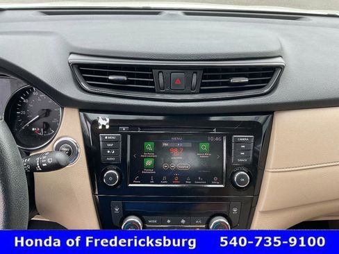 Used 2020 Nissan Rogue SV w/ Premium Package AWD/4WD image 33