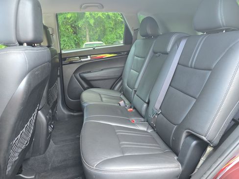 Used 2015 Kia Sorento EX FWD image 14