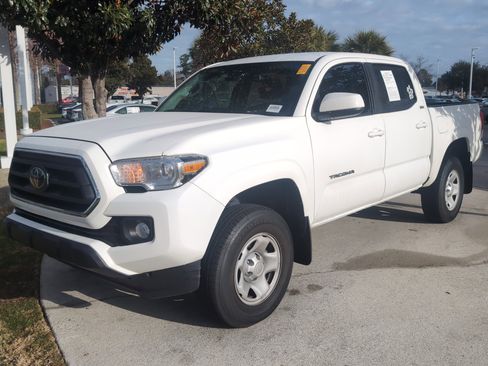 Certified 2023 Toyota Tacoma SR5 image 5