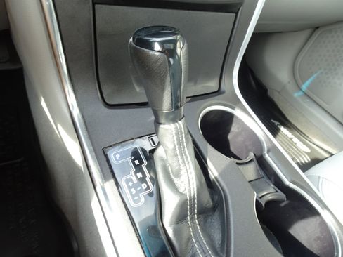 Used 2016 Toyota Camry XLE w/ Moonroof Package image 17