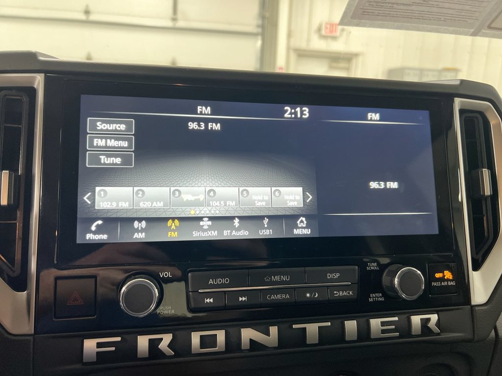 Used 2025 Nissan Frontier SV w/ Tow Package AWD/4WD image 14