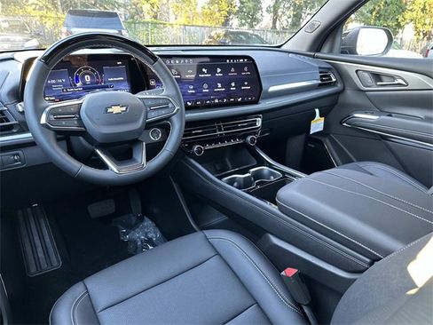 New 2026 Chevrolet Traverse LT w/ Enhanced Driving Package image 13