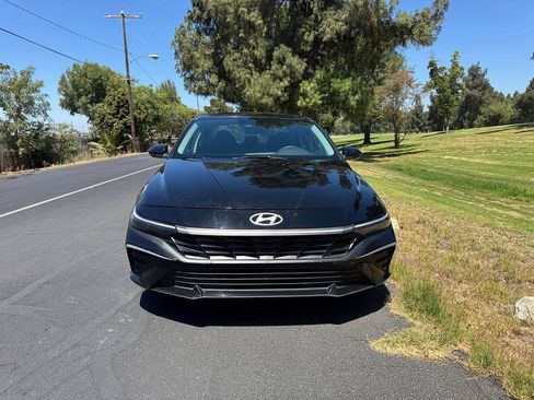 Used 2024 Hyundai Elantra SEL FWD image 4