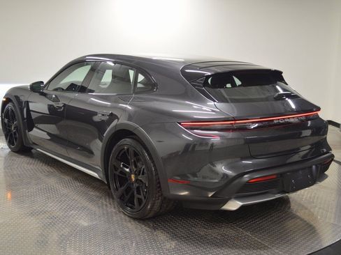 Used 2025 Porsche Taycan 4S AWD/4WD image 3