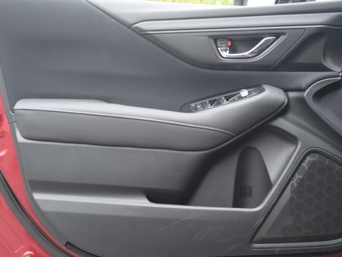 Used 2025 Subaru Outback Premium AWD/4WD image 14