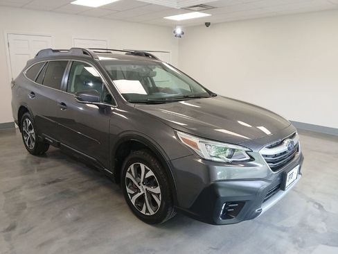 Used 2022 Subaru Outback Limited AWD/4WD image 1