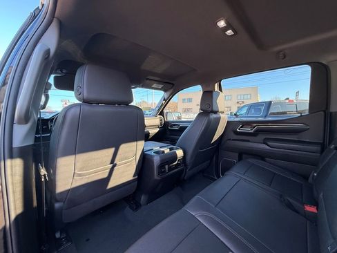 Used 2024 Chevrolet Silverado 1500 RST AWD/4WD image 15