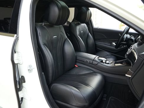 Used 2017 Mercedes-Benz S 63 AMG 4MATIC Sedan image 4