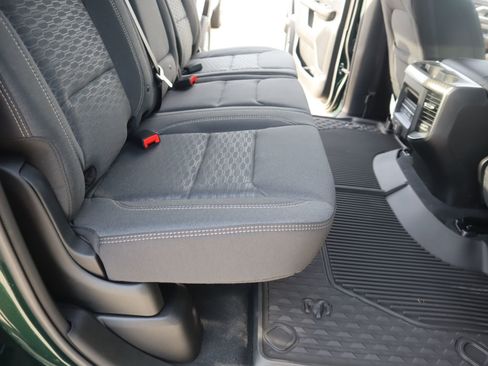 New 2026 RAM 1500 4x4 Crew Cab image 15