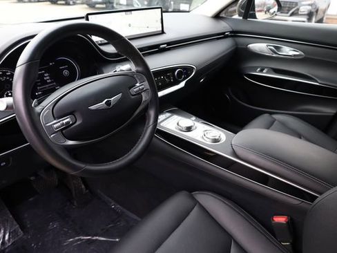 Used 2025 Genesis GV70 2.5T image 12