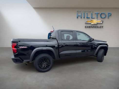 Used 2024 Chevrolet Colorado Trail Boss w/ Advanced Trailering Package AWD/4WD image 4