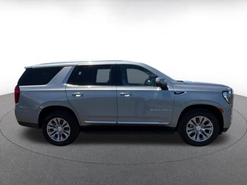 Used 2023 GMC Yukon Denali RWD image 16