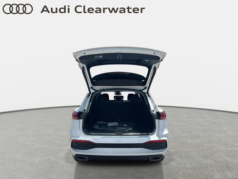 Used 2025 Audi Q5 Premium w/ Convenience Package AWD/4WD image 9