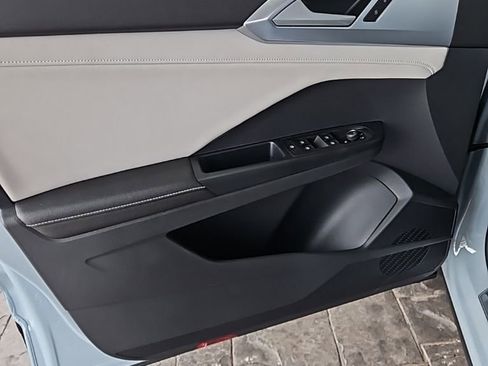 New 2026 Volkswagen Taos SE AWD/4WD image 25