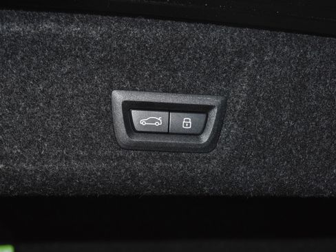 New 2026 BMW 330i xDrive Sedan w/ Premium Package image 27