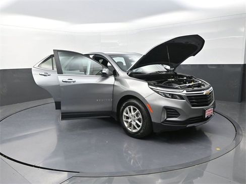 Used 2023 Chevrolet Equinox LT image 35