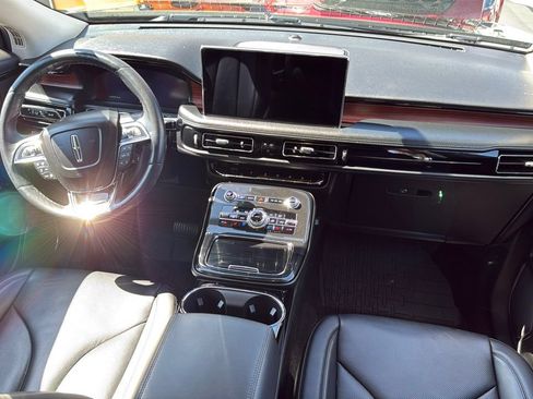 Used 2023 Lincoln Nautilus Reserve w/ Equipment Group 201A AWD/4WD image 3