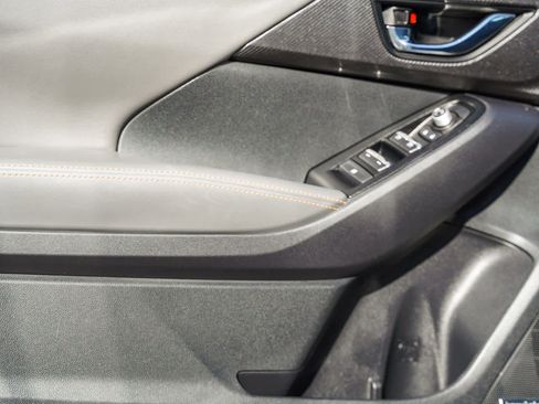 Certified 2024 Subaru Crosstrek 2.5i Limited w/ Crosstrek Mirror Package image 20