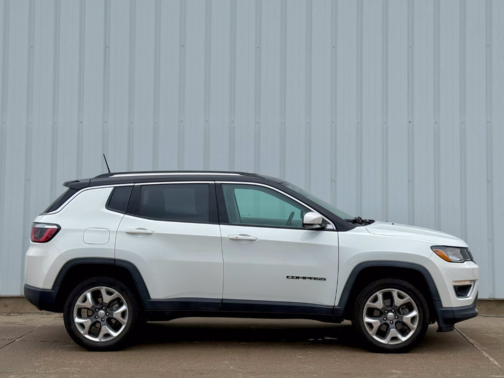 Used 2020 Jeep Compass Limited AWD/4WD image 7